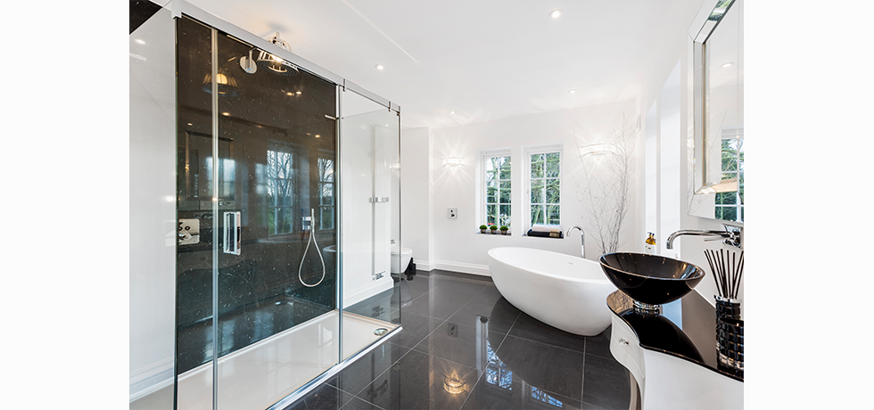 Kuche & Bagno Kitchens & Bathroom Interiors displaying Nuance Marble Noir. 